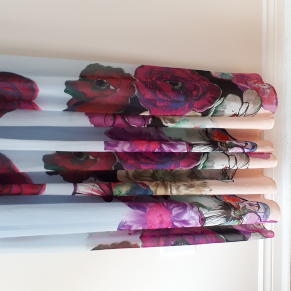 Zola floral maxi dress - Picture 4 of 6